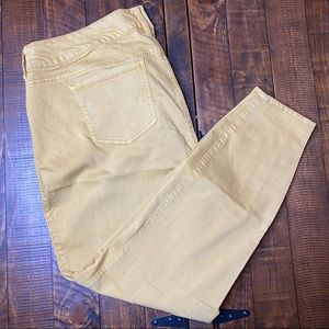 🍀5/$45🍀 Torrid 24T Mustard Skinny Jean